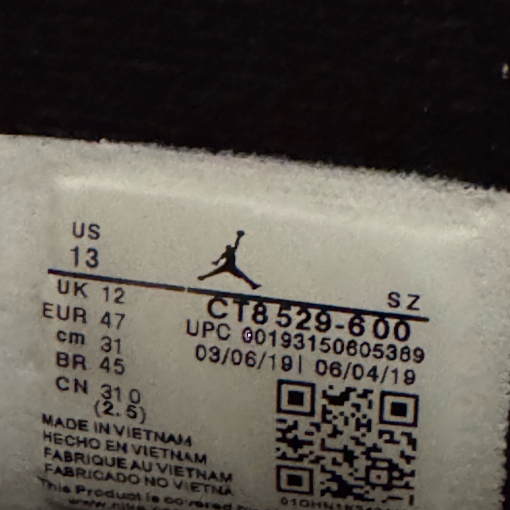 Jordan 6s “Toro Red” Men's Retro Sneakers - Picture 6 of 11